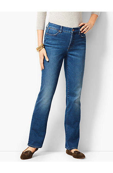 High-Rise Barely Boot Jeans - Nestor Wash