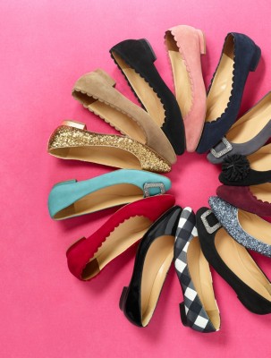 scalloped pointed toe flats
